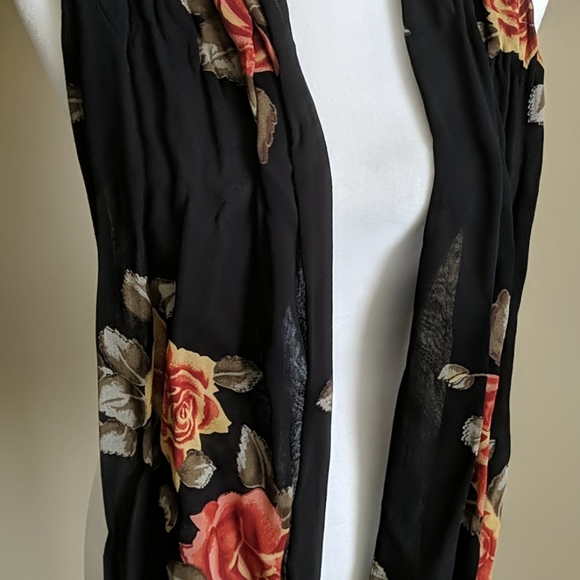 Scarf - Picture 2 of 2